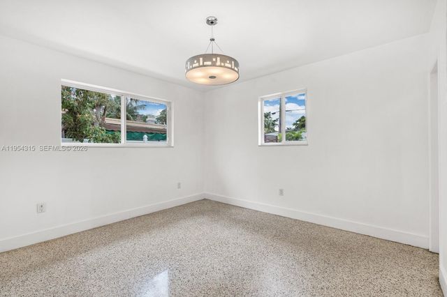 1040 N Royal Poinciana Blvd na, Miami Springs, FL 33166