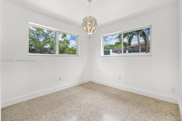 1040 N Royal Poinciana Blvd na, Miami Springs, FL 33166