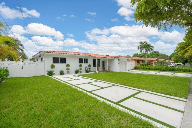 1040 N Royal Poinciana Blvd na, Miami Springs, FL 33166