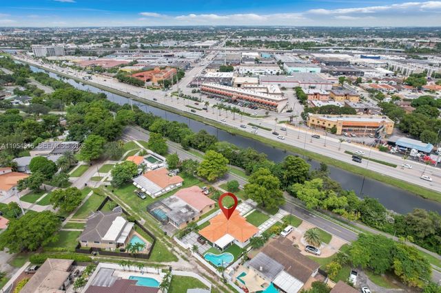 1040 N Royal Poinciana Blvd na, Miami Springs, FL 33166