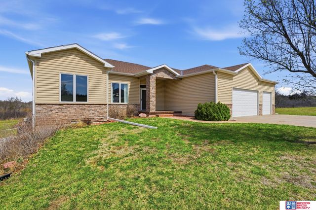 1530 Deer Trail, Roca, NE 68430