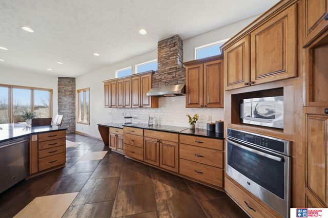 1530 Deer Trail, Roca, NE 68430