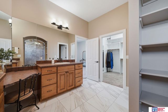 1530 Deer Trail, Roca, NE 68430