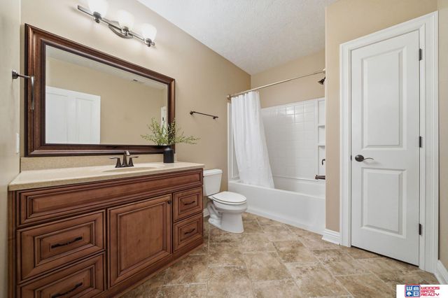 1530 Deer Trail, Roca, NE 68430