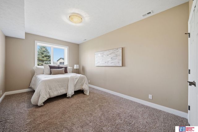 1530 Deer Trail, Roca, NE 68430