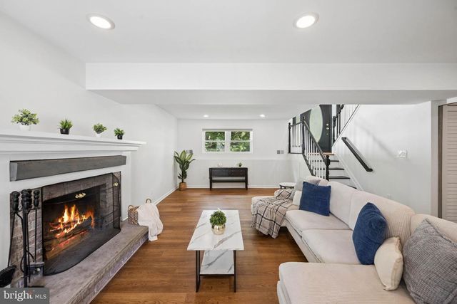 1365 MOYER RD, Annapolis, MD 21403