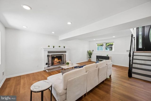 1365 MOYER RD, Annapolis, MD 21403