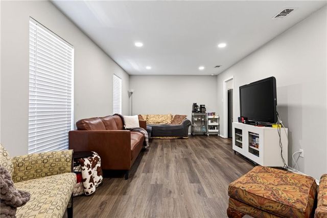 2322 Greenleaf Court, Mobile, AL 36693