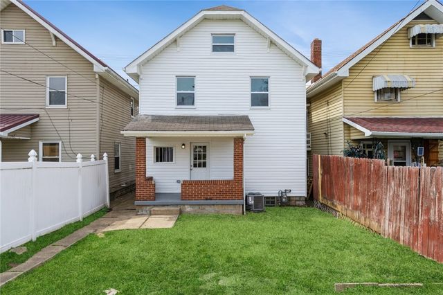 2014 Constitution Blvd, Arnold, PA 15068