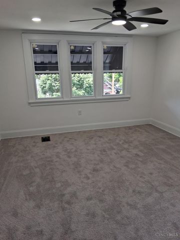 1915 Neyer Avenue, Cincinnati, OH 45225