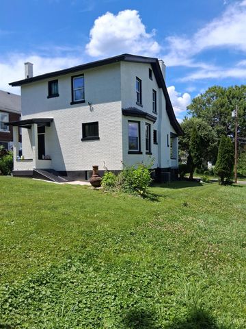 1915 Neyer Avenue, Cincinnati, OH 45225