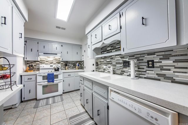 1106 Abercorn Place, Sherwood, AR 72120