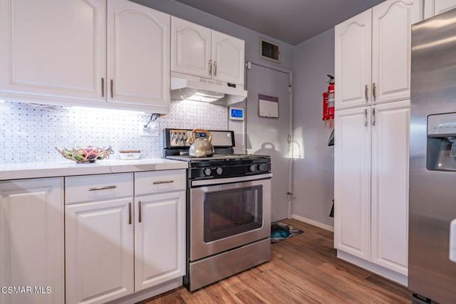 2289 Kelsey Street, Simi Valley, CA 93063