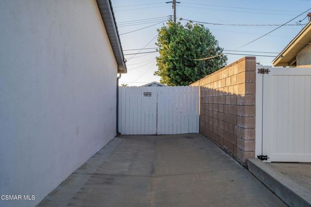 2289 Kelsey Street, Simi Valley, CA 93063