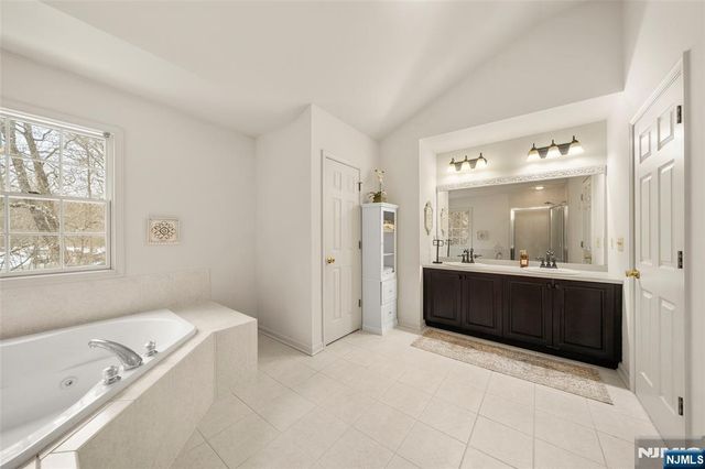 48 Bovensiepen Court, Roseland, NJ 07068