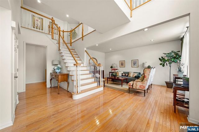 48 Bovensiepen Court, Roseland, NJ 07068