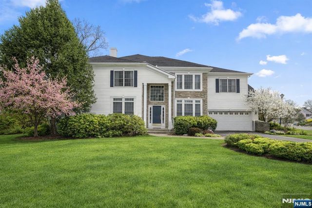 48 Bovensiepen Court, Roseland, NJ 07068