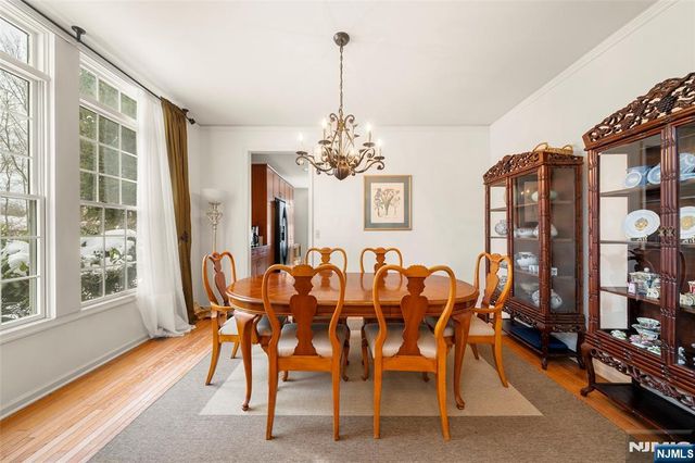 48 Bovensiepen Court, Roseland, NJ 07068