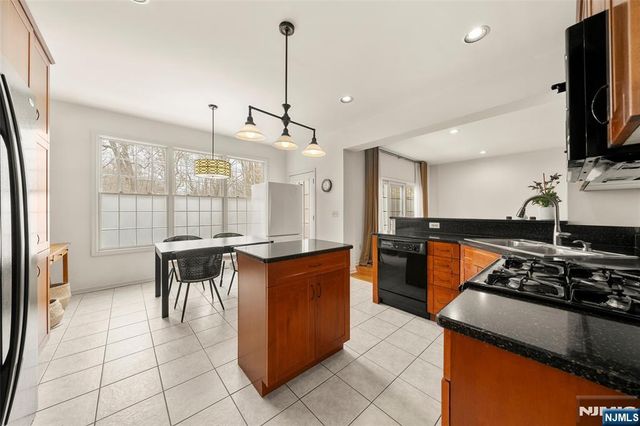 48 Bovensiepen Court, Roseland, NJ 07068