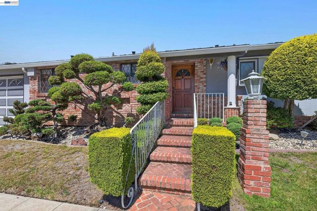 30696 Brae Burn Ave, Hayward, CA 94544