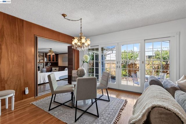 30696 Brae Burn Ave, Hayward, CA 94544