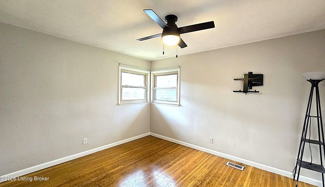 1707 Nightingale Rd, Louisville, KY 40213