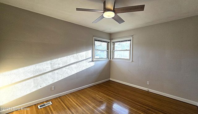 1707 Nightingale Rd, Louisville, KY 40213