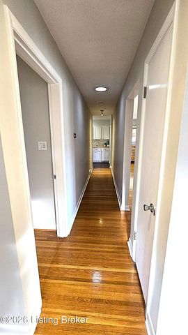 1707 Nightingale Rd, Louisville, KY 40213