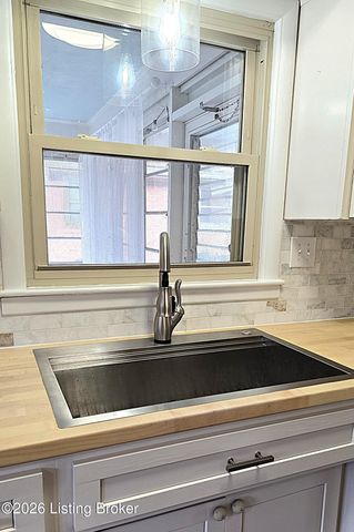 1707 Nightingale Rd, Louisville, KY 40213