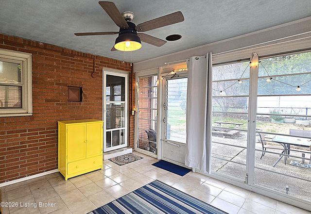 1707 Nightingale Rd, Louisville, KY 40213