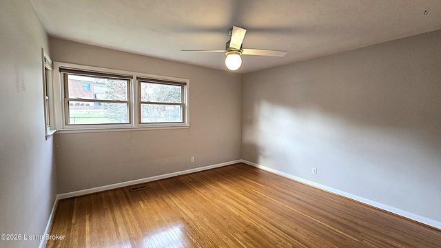 1707 Nightingale Rd, Louisville, KY 40213