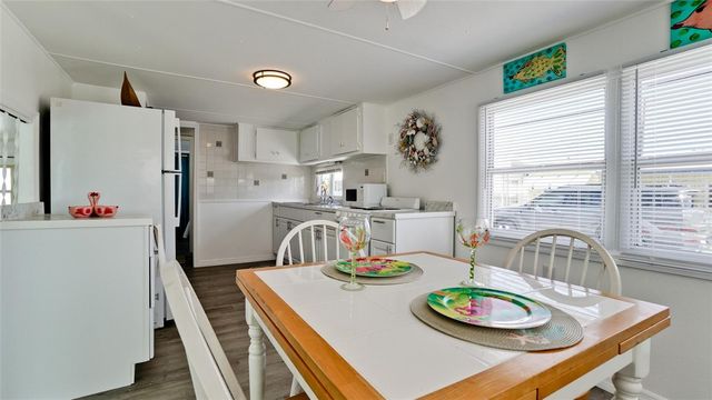 31 1ST STREET, Bradenton, FL 34210