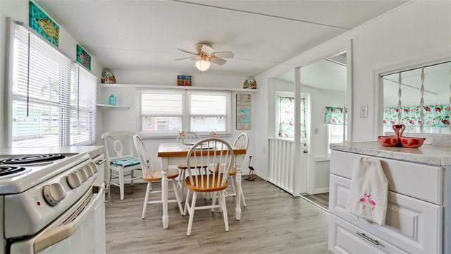 31 1ST STREET, Bradenton, FL 34210