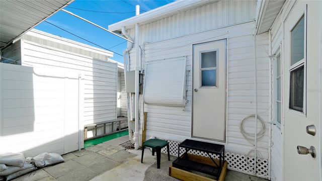 31 1ST STREET, Bradenton, FL 34210