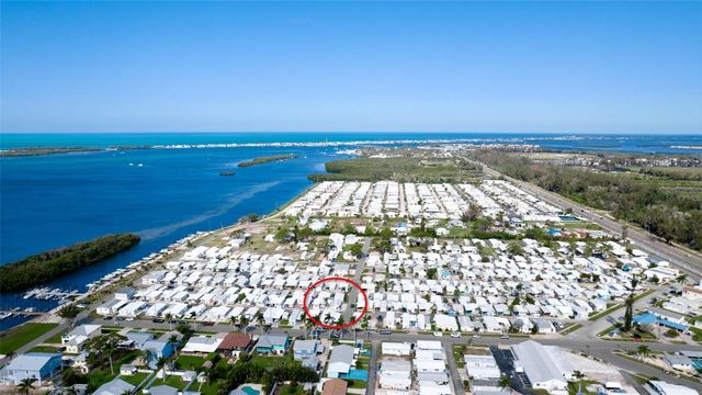 31 1ST STREET, Bradenton, FL 34210