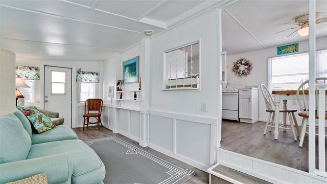 31 1ST STREET, Bradenton, FL 34210