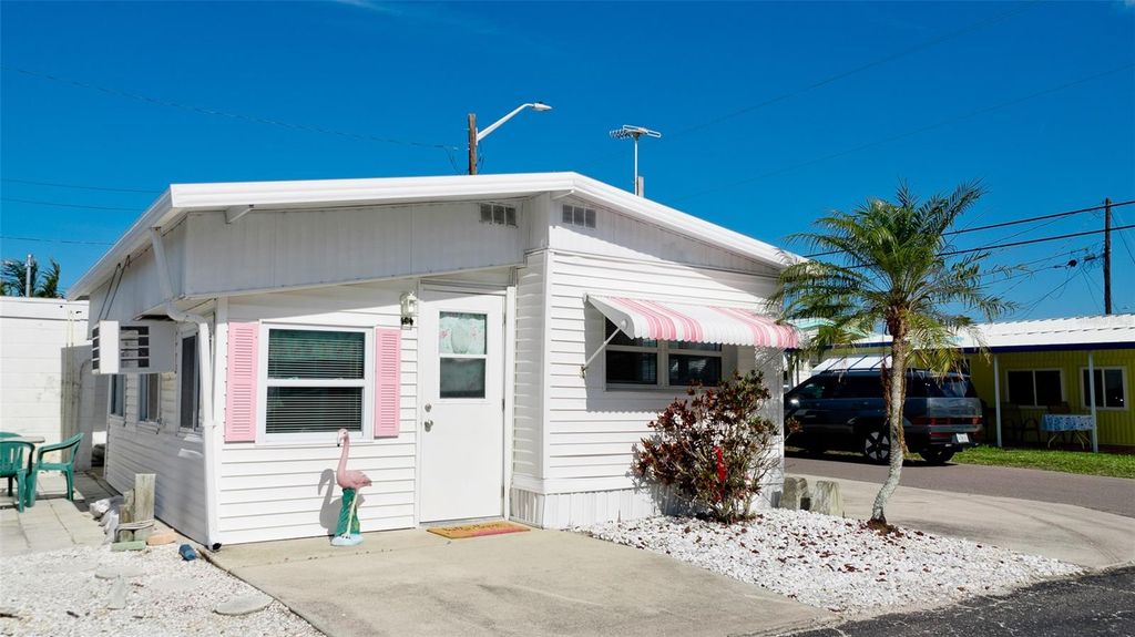 31 1ST STREET, Bradenton, FL 34210