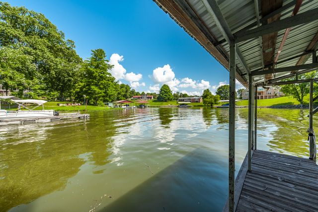 601 Indian Lake Rd, Hendersonville, TN 37075