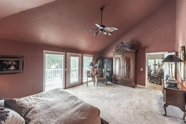 601 Indian Lake Rd, Hendersonville, TN 37075