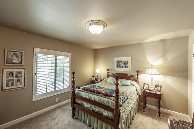 601 Indian Lake Rd, Hendersonville, TN 37075