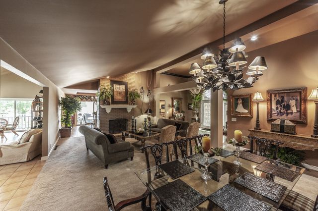 601 Indian Lake Rd, Hendersonville, TN 37075