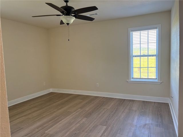 2824 Jessica Place, Fayetteville, AR 72701