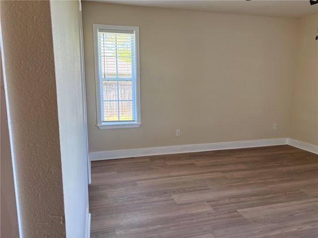 2824 Jessica Place, Fayetteville, AR 72701