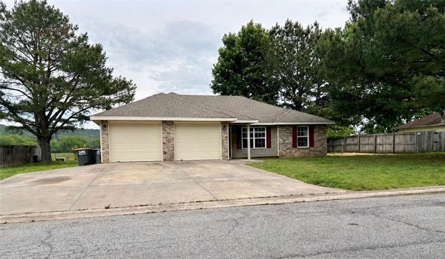 2824 Jessica Place, Fayetteville, AR 72701