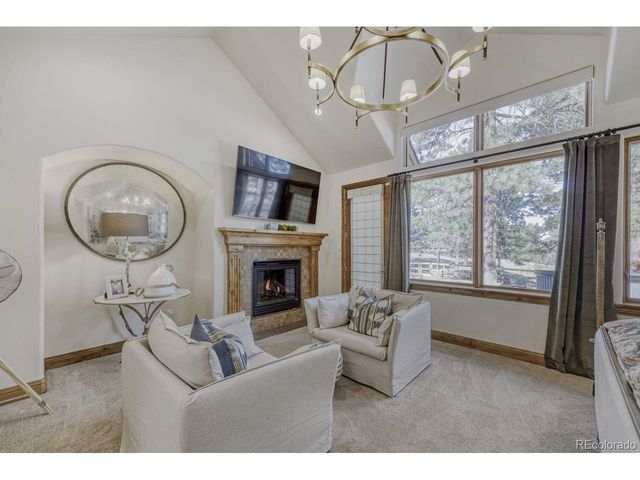 6999 Yampa Dr, Larkspur, CO 80118