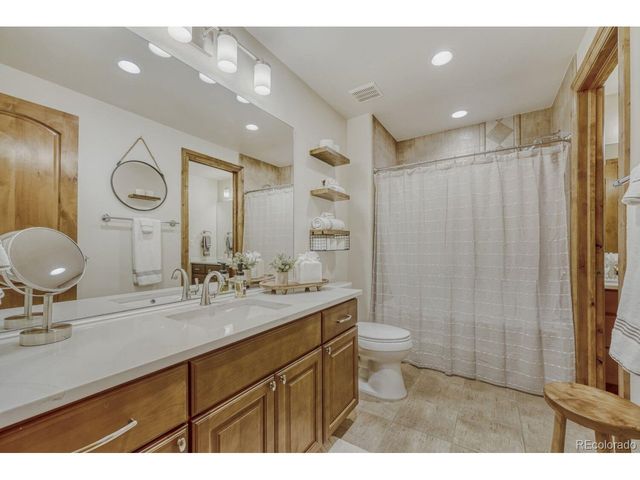 6999 Yampa Dr, Larkspur, CO 80118