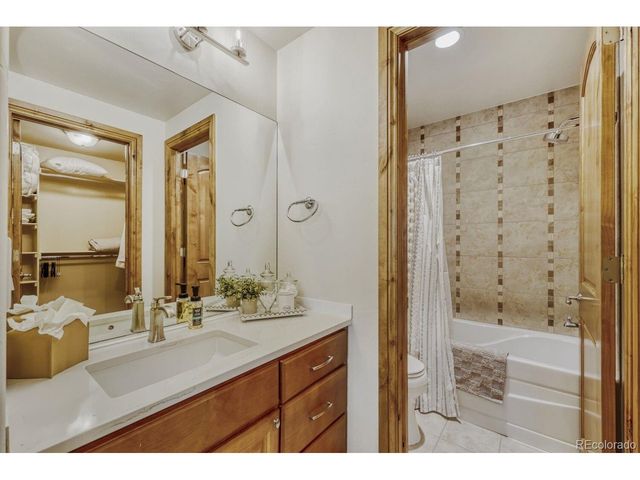 6999 Yampa Dr, Larkspur, CO 80118