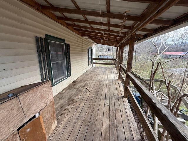 138 Walter Street, Wallins, KY 40873