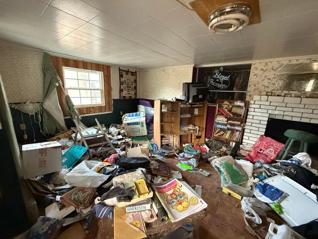 138 Walter Street, Wallins, KY 40873