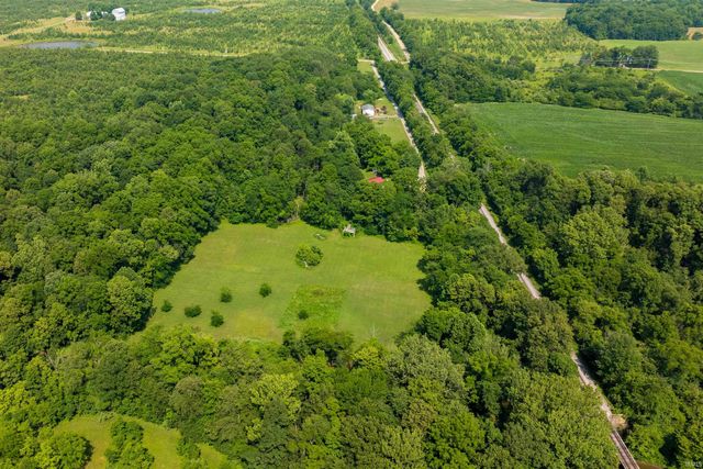 7037 S 800 E, Hamilton, IN 46742